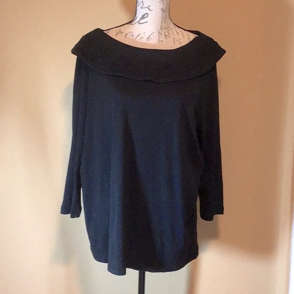 Kim Rogers Tops - 2X Kim Rogers Woman with Detailed Collar.